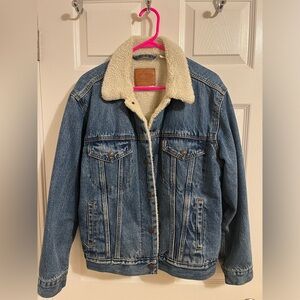 LEVI’S Original Fleece-Lined Denim Coat